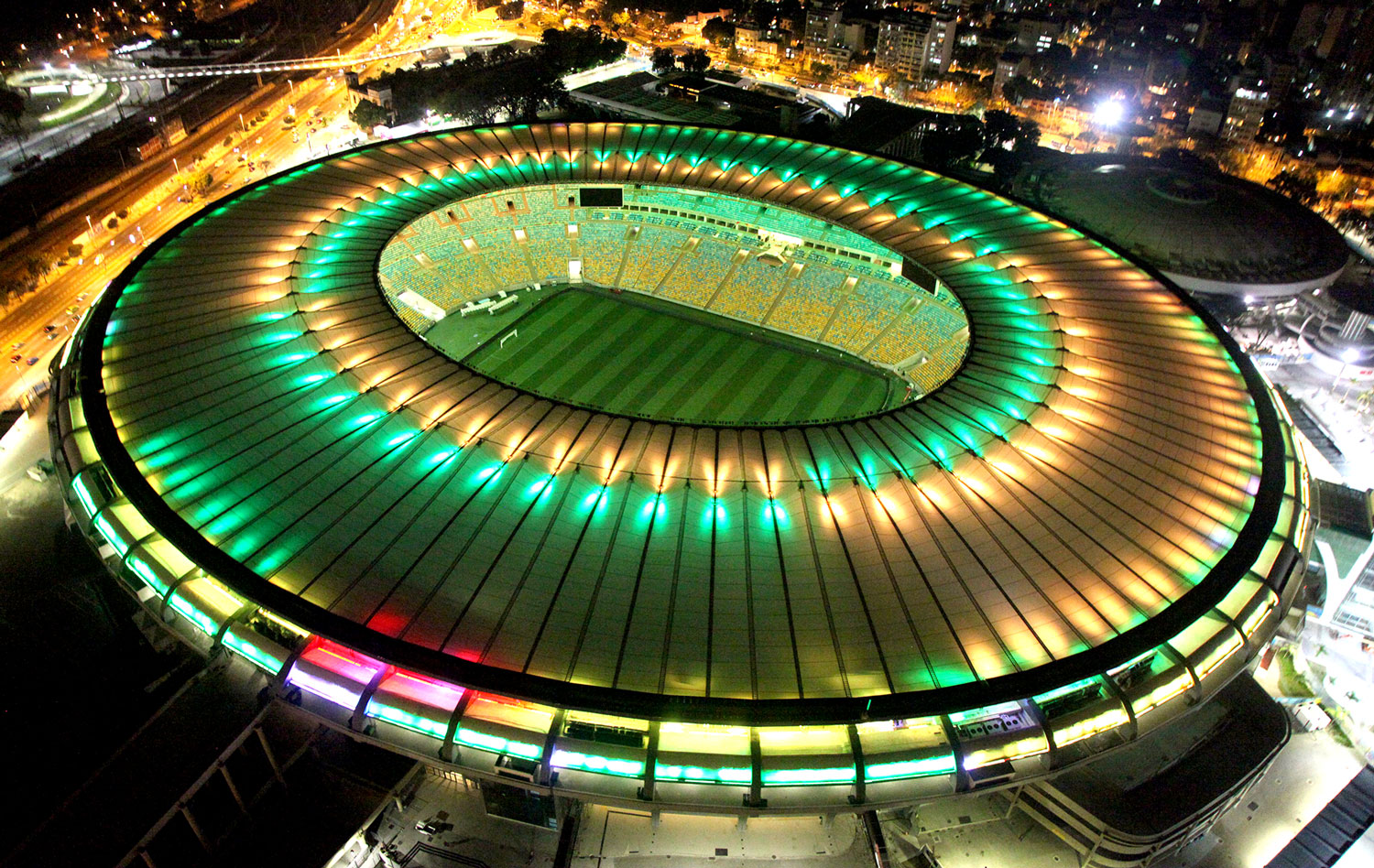 Знаменитый стадион в рио. Футбольный стадион Маракана в Бразилии. Маракана Рио-де-Жанейро. Маракана — Рио-де-Жанейро, Бразилия. Достопримечательности Бразилии стадион Маракана.