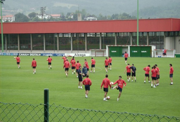 Primera_plantilla_en_Lezama