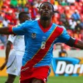 Mputu celebra un gol ante Ghana (foto de la BBC)