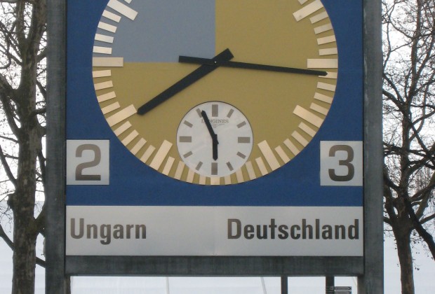 Wankdorf_1954_world_cup_final_match_clock