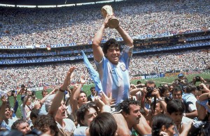 Maradona_Mundial-Canciones_ManodeDios_Diego