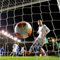 Gol que eliminaba el Dnipro en White Hart Line (mirror.co.uk)