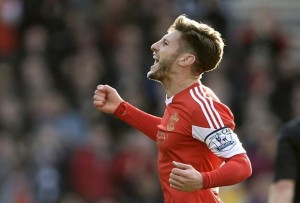 Adam Lallana celebrando un gol