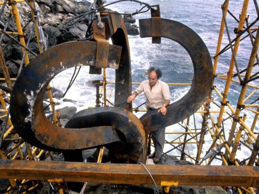 Eduardo Chillida, el portero que se reinventó en escultor