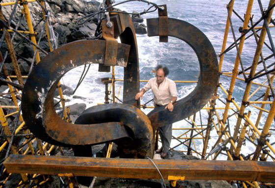 Chillida en el Peine del Viento