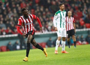 Iñaki Williams ante el Córdoba